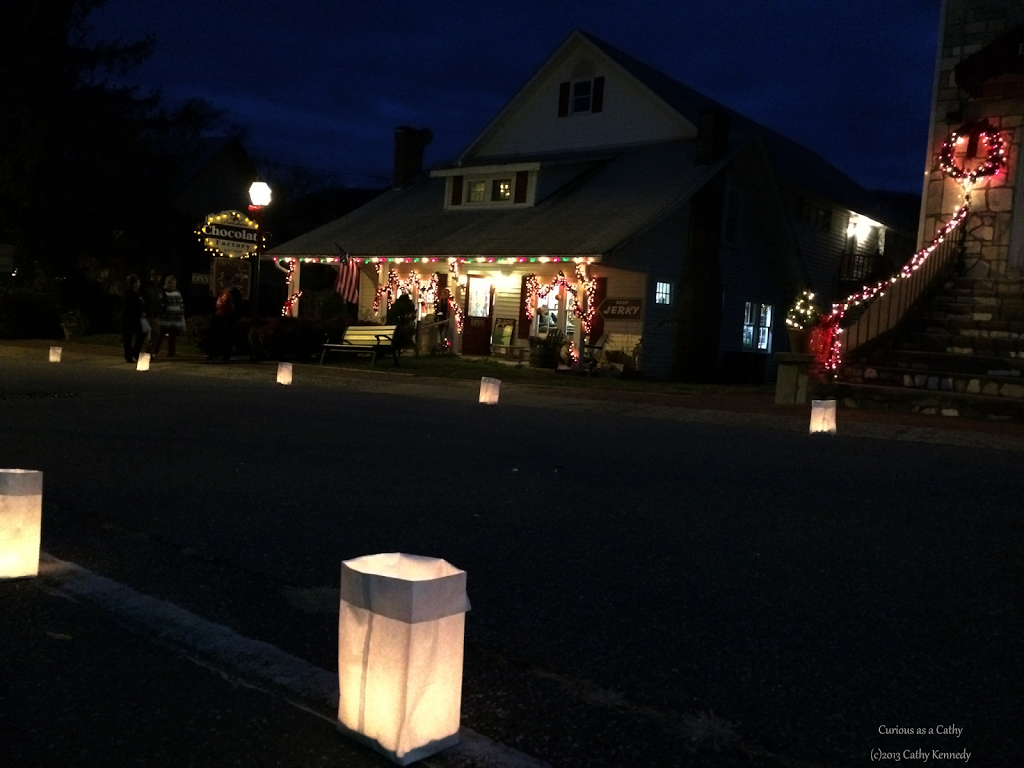 WW Christmas in Dillsboro, North Carolina Curious as a Cathy